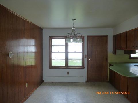 444 W Main St, Compton, IL 61318 photo 3