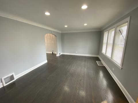 8244 S Artesian Ave, Chicago, IL 60652 photo 2