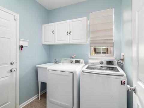 5930 Chatham Dr, Hoffman Estates, IL 60192 photo 24
