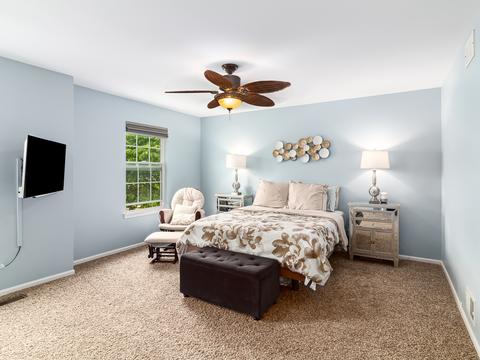 5930 Chatham Dr, Hoffman Estates, IL 60192 photo 14