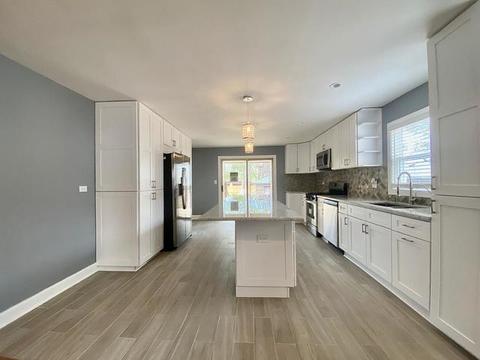 520 E 144th St, Dolton, IL 60419 photo 3