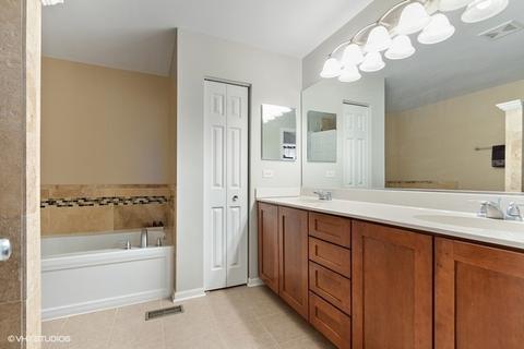 76 Bowman St, Matteson, IL 60443 photo 9