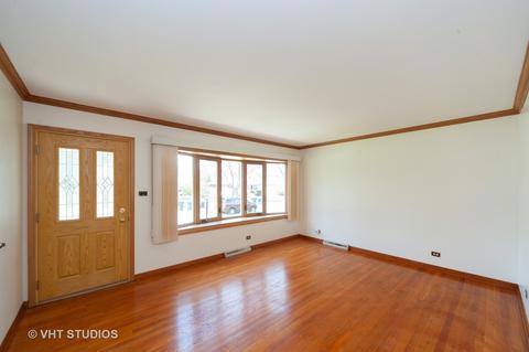 415 Radcliffe Ave, Des Plaines, IL 60016 photo 2