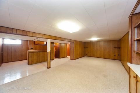415 Radcliffe Ave, Des Plaines, IL 60016 photo 10