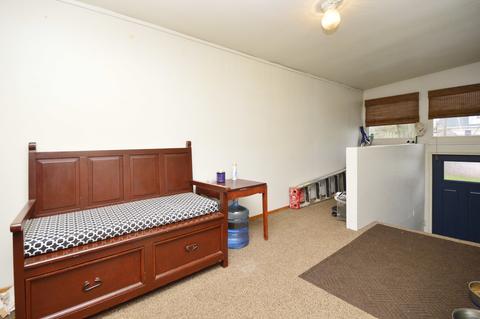 386 S Wolf Rd, Des Plaines, IL 60016 photo 12