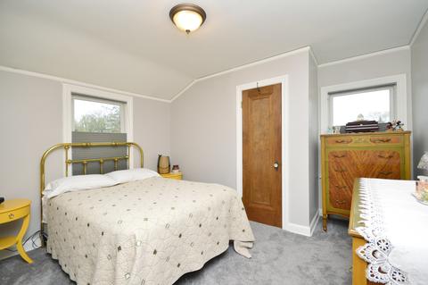 386 S Wolf Rd, Des Plaines, IL 60016 photo 15