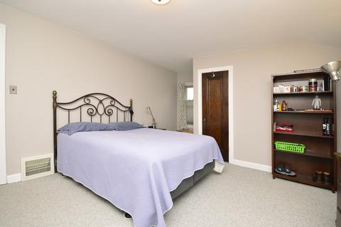 386 S Wolf Rd, Des Plaines, IL 60016 photo 14