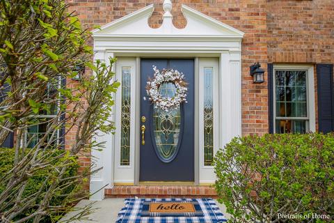 321 Brighton Dr, Wheaton, IL 60189 photo 2