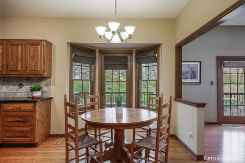 321 Brighton Dr, Wheaton, IL 60189 photo 13