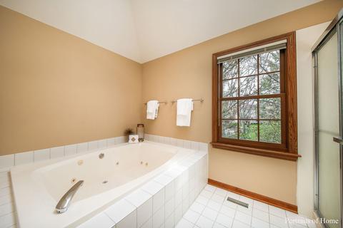 321 Brighton Dr, Wheaton, IL 60189 photo 21