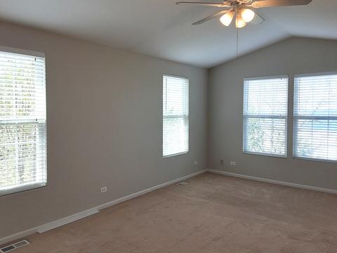 526 Conservatory Ln, Aurora, IL 60502 photo 9