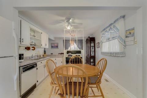 625 Arlington St, Hoffman Estates, IL 60169 photo 10
