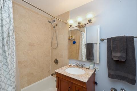 222 E Pearson St #509, Chicago, IL 60611 photo 9