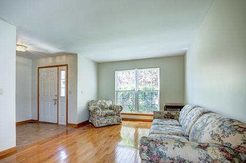 1916 Chestnut Grove Dr, Plainfield, IL 60586 photo 5