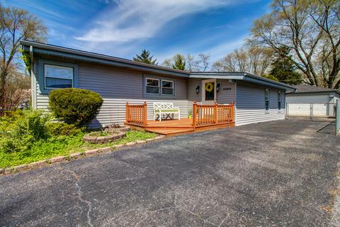 4000 Raven Ln, Rolling Meadows, IL 60008 photo 2