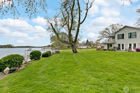 606 Bally Rd, Mchenry, IL 60050 photo 4