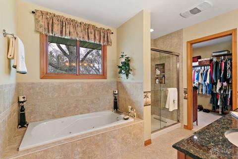 606 Bally Rd, Mchenry, IL 60050 photo 27