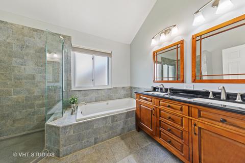 1335 Silver Cir, Bartlett, IL 60103 photo 11