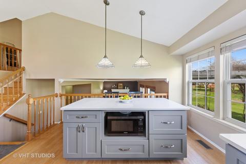1335 Silver Cir, Bartlett, IL 60103 photo 8