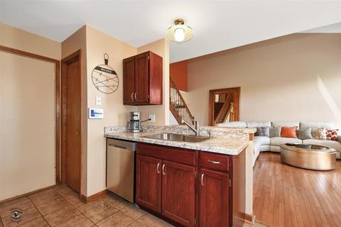 149 Lake Hill Dr, Steger, IL 60475 photo 10