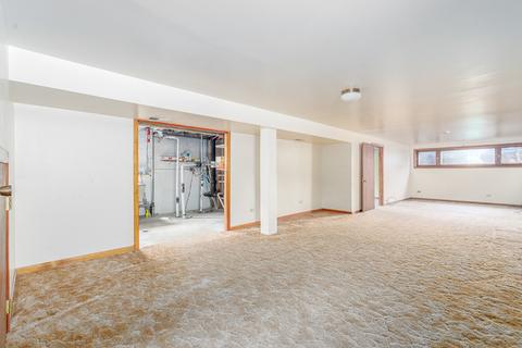 7719 Massasoit Ave, Burbank, IL 60459 photo 13