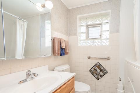 7719 Massasoit Ave, Burbank, IL 60459 photo 6