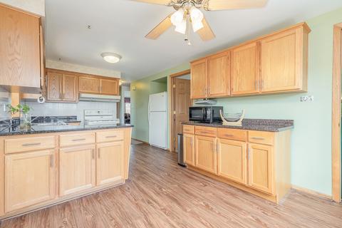 7719 Massasoit Ave, Burbank, IL 60459 photo 9