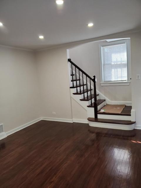 2115 E 96th Pl, Chicago, IL 60617 photo 2
