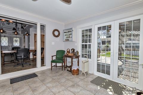 512 Castle Rd, Mchenry, IL 60050 photo 11