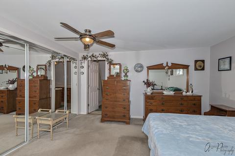 512 Castle Rd, Mchenry, IL 60050 photo 21
