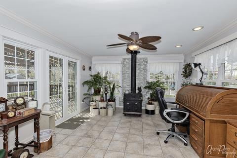 512 Castle Rd, Mchenry, IL 60050 photo 10