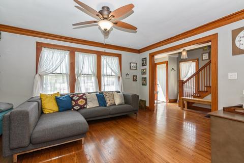 270 Cooper Ave, Elgin, IL 60120 photo 5