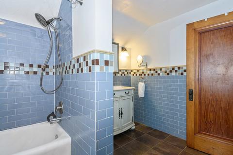 270 Cooper Ave, Elgin, IL 60120 photo 17