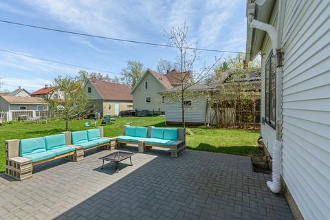 270 Cooper Ave, Elgin, IL 60120 photo 18