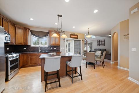 425 E Fay Ave, Addison, IL 60101 photo 4