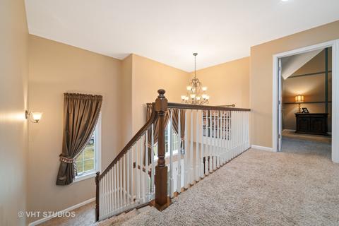 425 E Fay Ave, Addison, IL 60101 photo 9