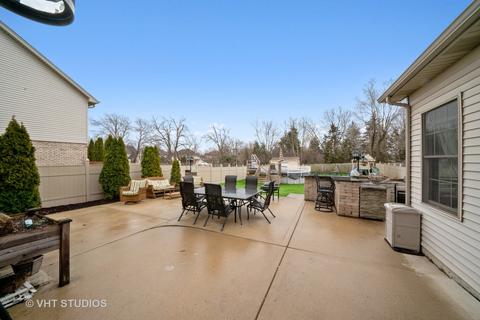 425 E Fay Ave, Addison, IL 60101 photo 24