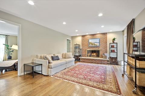 2140 Clover Rd, Northbrook, IL 60062 photo 7