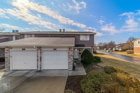 1224 Reading Ct, Wheaton, IL 60189 photo 1