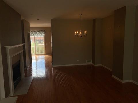 262 Broadmoor Ln, Bartlett, IL 60103 photo 6