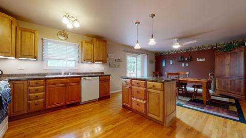 430 Summersweet Ln, Bartlett, IL 60103 photo 13