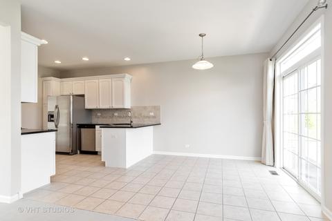 1173 Heathrow Ln, Aurora, IL 60502 photo 5