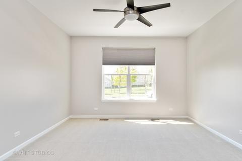 1173 Heathrow Ln, Aurora, IL 60502 photo 11