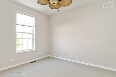 1173 Heathrow Ln, Aurora, IL 60502 photo 7