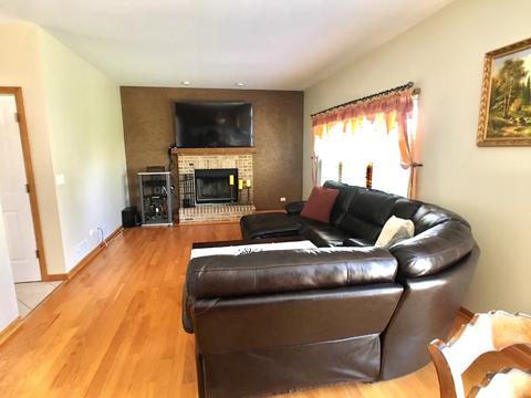 705 Wimbleton Trl, Mchenry, IL 60050 photo 8