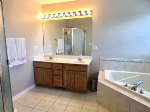 705 Wimbleton Trl, Mchenry, IL 60050 photo 16