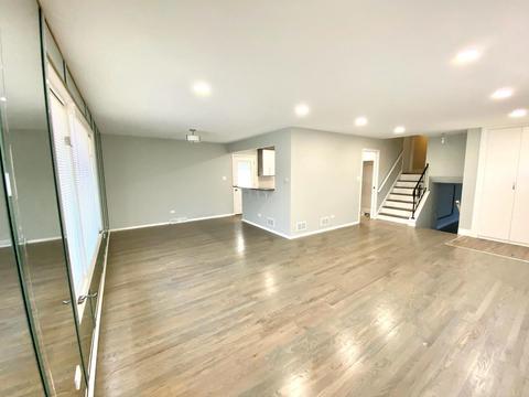2524 E 83rd St, Chicago, IL 60617 photo 2