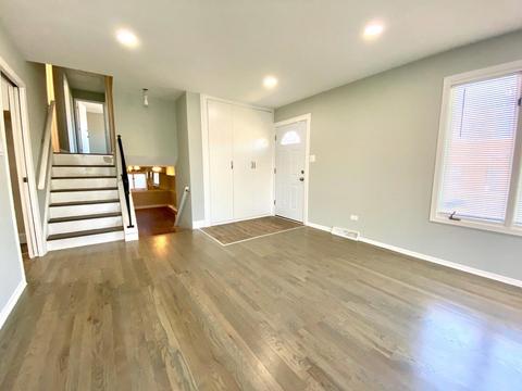 2524 E 83rd St, Chicago, IL 60617 photo 4