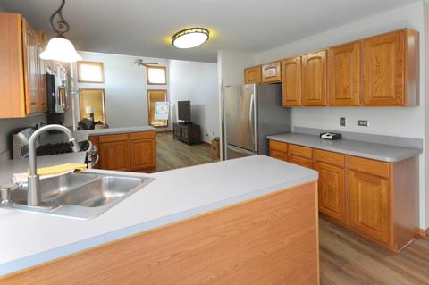 2008 Saint Andrews Dr, Plainfield, IL 60586 photo 8