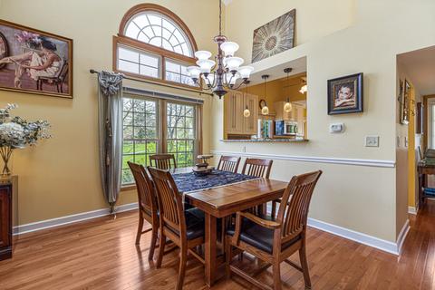 1610 Hadley Ct #O, Wheeling, IL 60090 photo 5